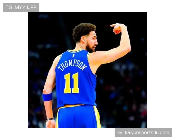 克莱·汤普森三分拉开空间助库里提升球队得分效率