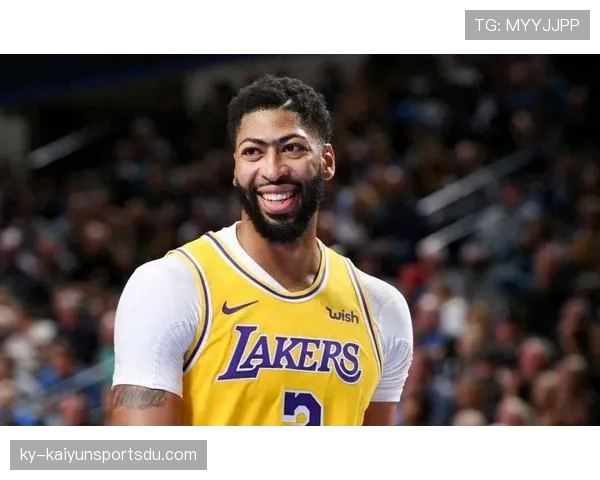 安东尼·戴维斯挡拆拉开空间提升团队内线得分效率