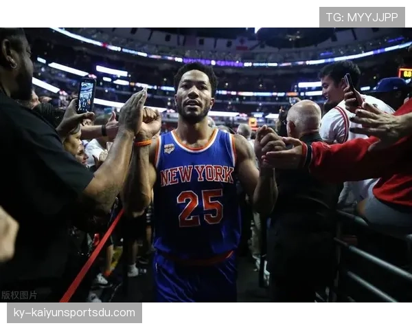 德里克·罗斯由单打转为挡拆牵制内线提升队友空间