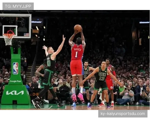 谢泼德无球跑动制造空位，提升绿军外线火力