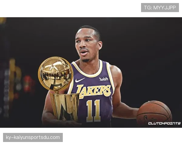 争议球员的技术特点如何影响其战术适配性？