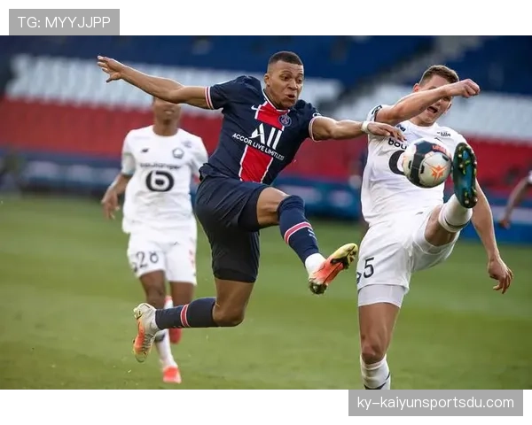 巴黎中场失控问题显现，攻防转换表现波动对赛季走势形成制约